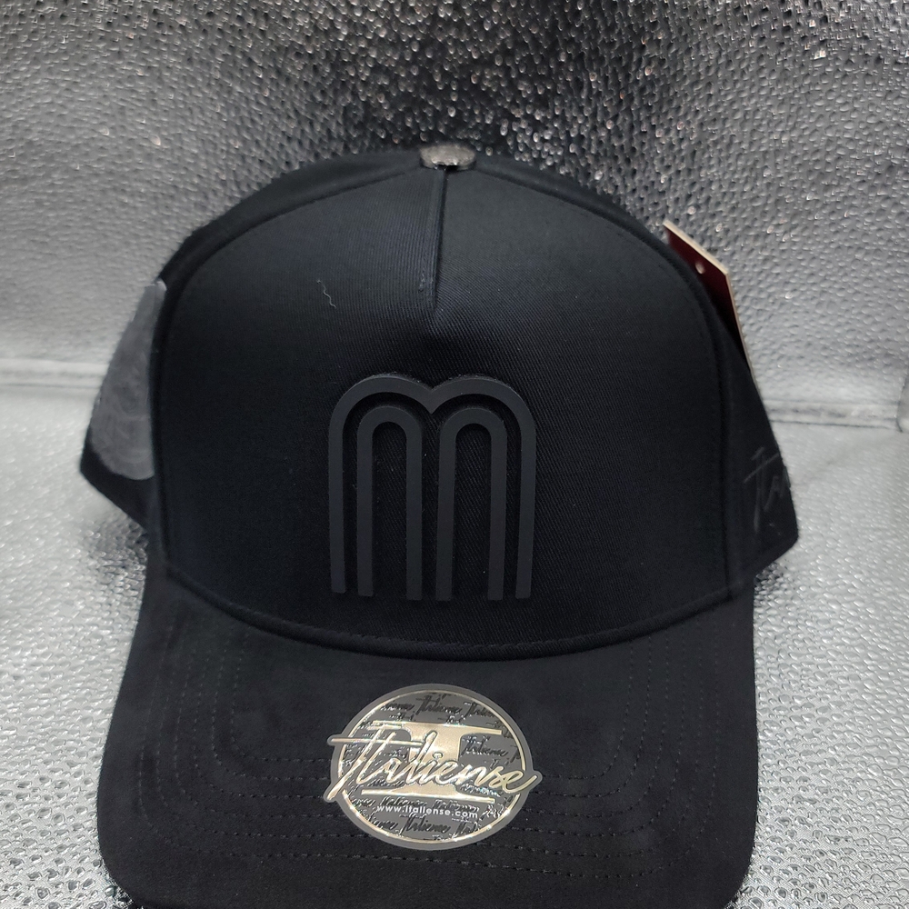 Black Baseball Cap With Embroidered Patch - image 3